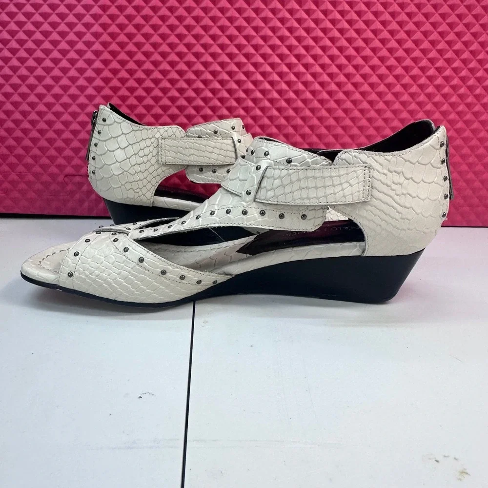 Donald J Pliner Cream Snake Embossed Studded Wedge Sandals Size 8M